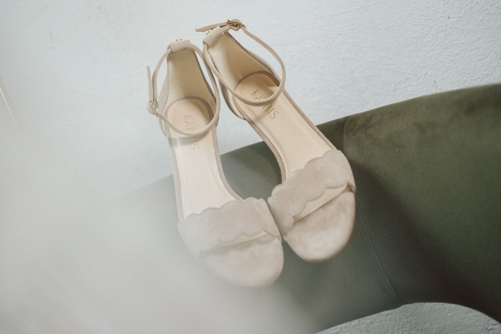 Elegante Brautschuhe große Größen Sandaletten in Taupe Größe 42–45