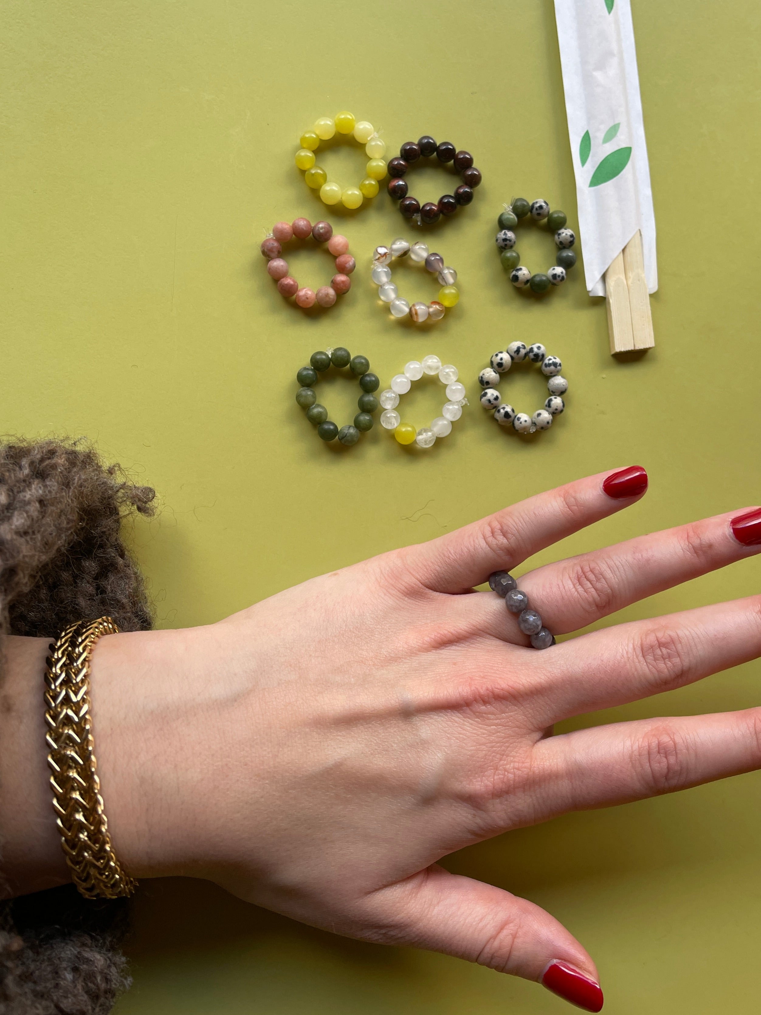 Perlenring I Edelstein Ring handgemachter Schmuck  I Modeschmuck I Valentingstag Geschenk Frau I Natürliche KristalleI Naturstein Ring rosa energetischer Chakraring
