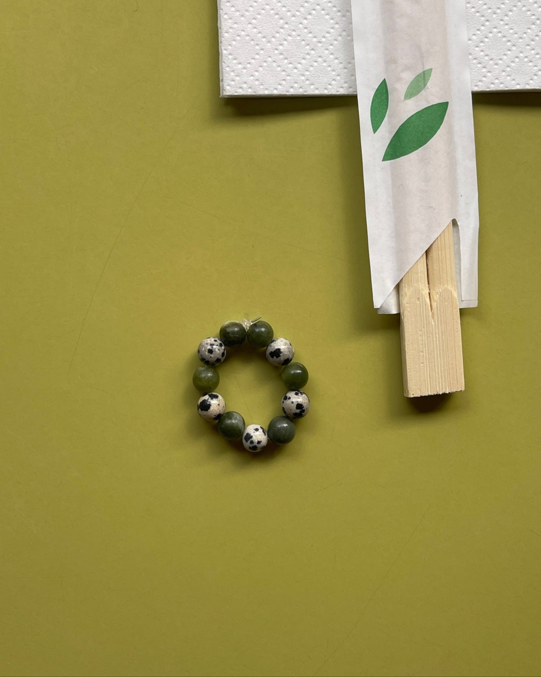Perlenring I Edelstein Ring handgemachter Schmuck I Modeschmuck I Valentingstag Geschenk Frau I Natürliche KristalleI Naturstein Ring grün dalmatiner aspist