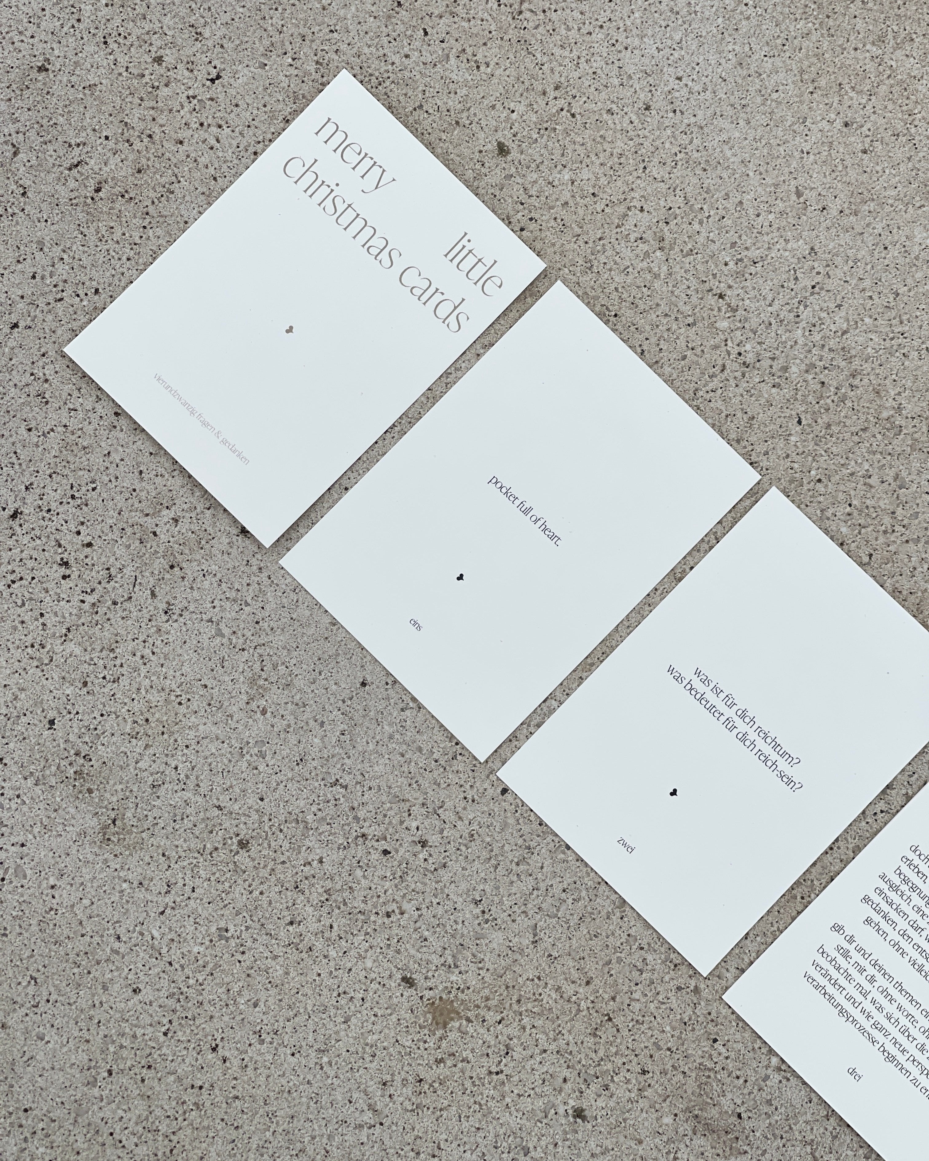 Merry Little Christmas Cards Achtsamer Adventskalender für Erwachsene – 24 Fragen und Gedanken für ein bewusstes und achtsames Leben, designed und gedruckt in Mainz