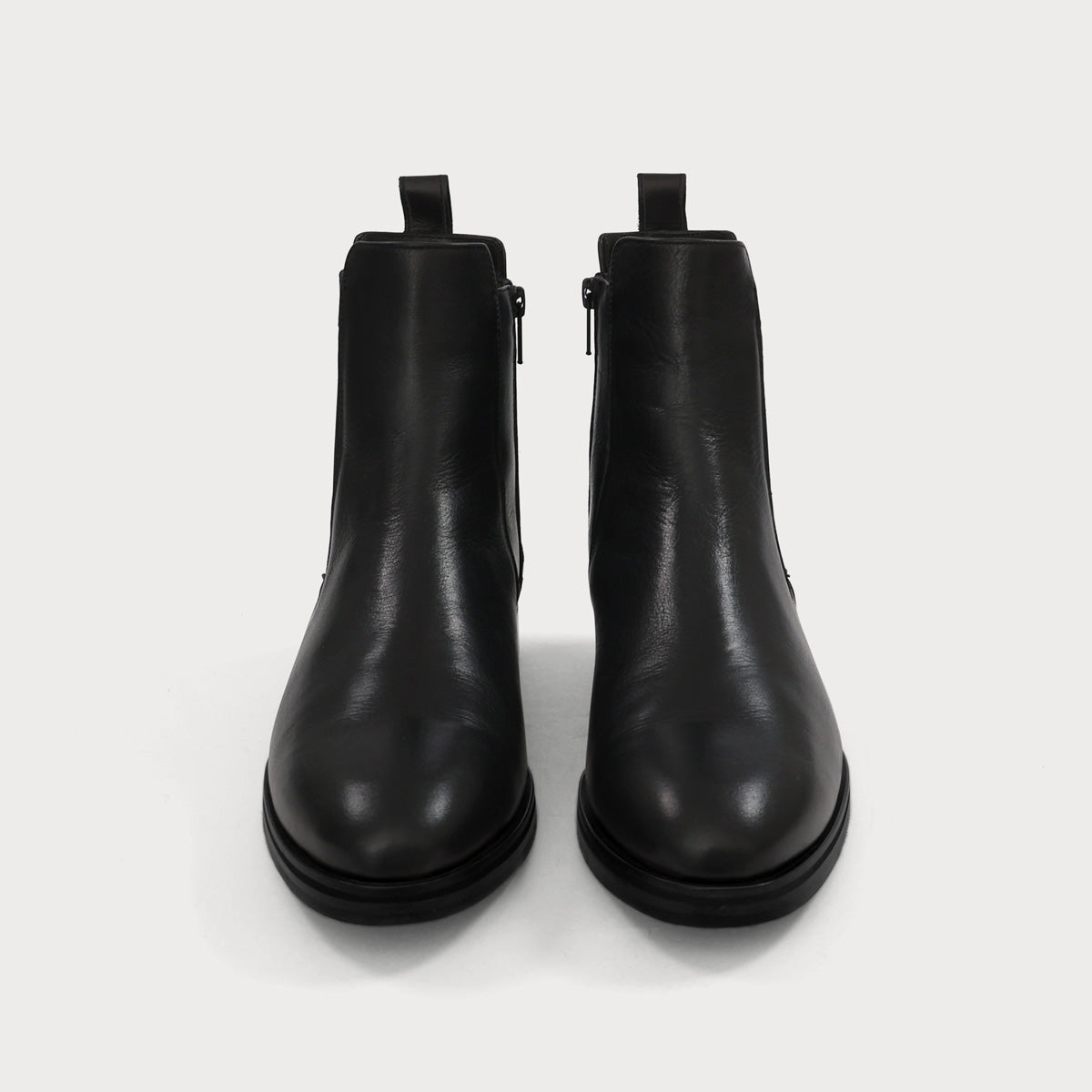 K1101 No.01 Chelsea Boots Damenschuhe Übergrößen Frontansicht Lederschuhe
