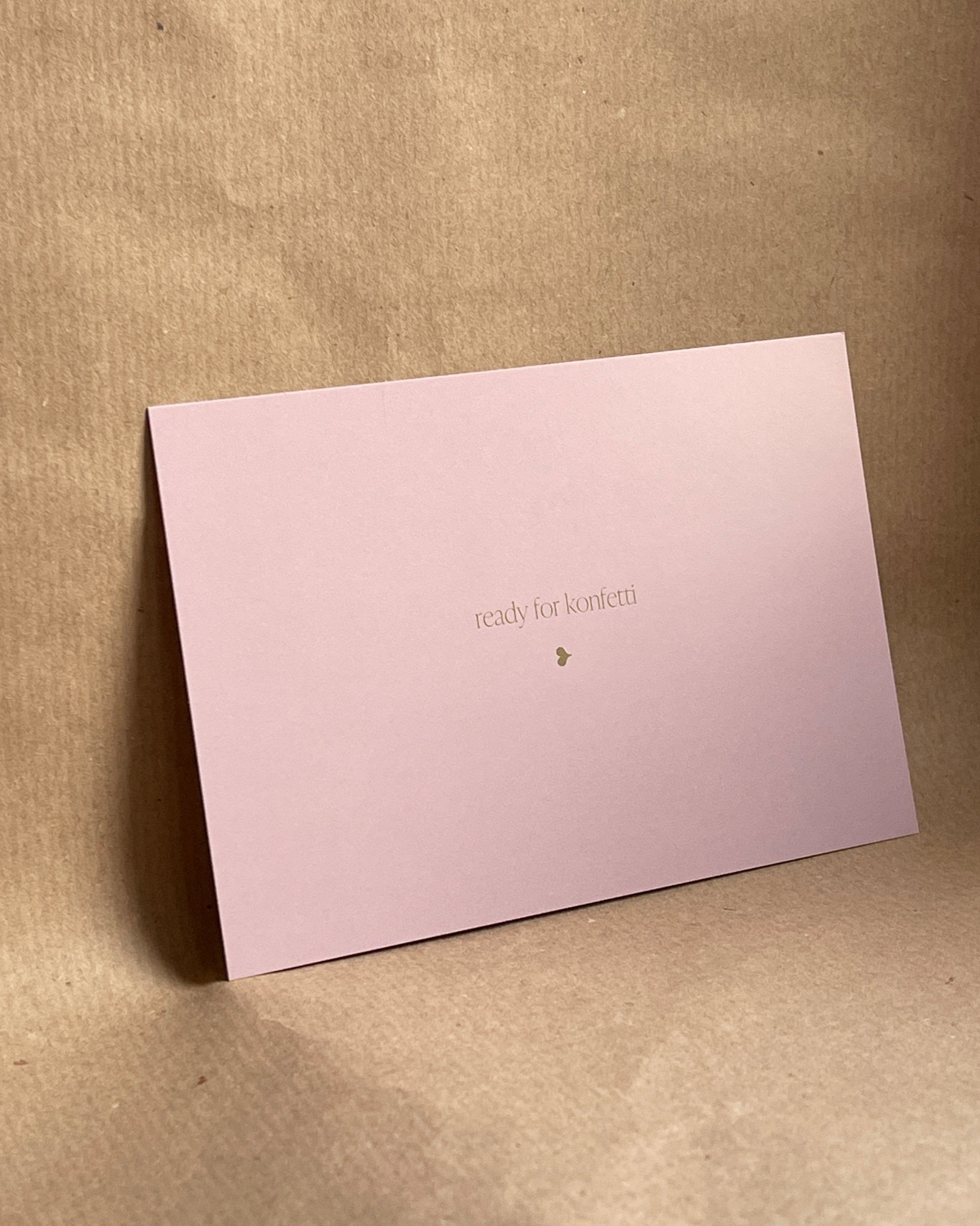 postkarte-readyforkonfetti-rosa ready for konfetti einladungskarte geburtstagskarte