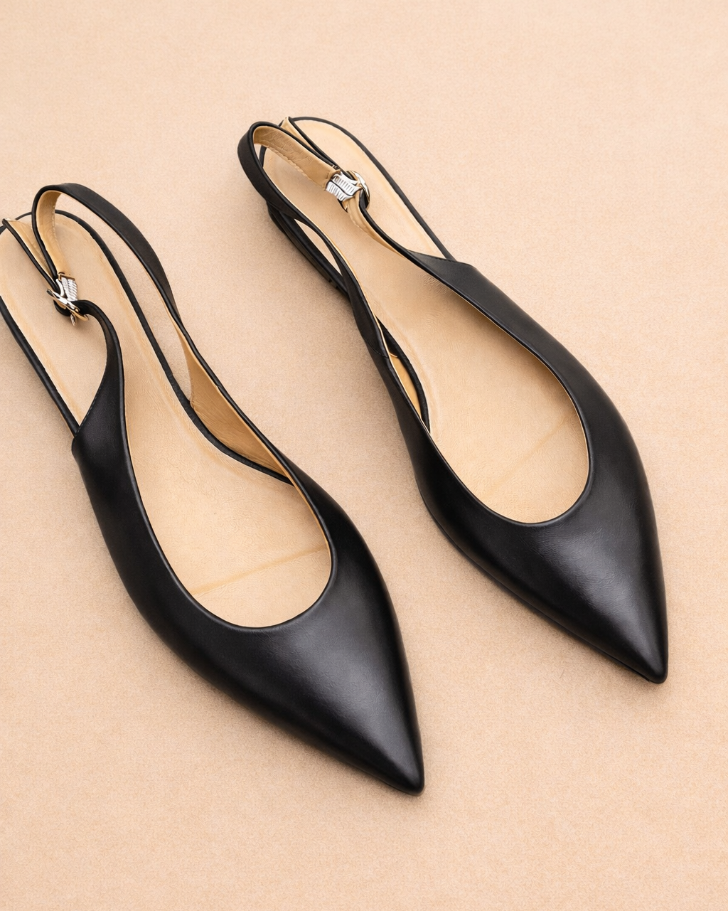 Slingback Ballerinas schwarz Seitenprofil elegante Form offene Ferse