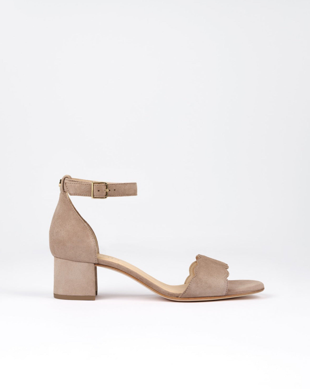 Brautschuhe in großen Größen – Eleganz für deinen großen Hochzeitstag