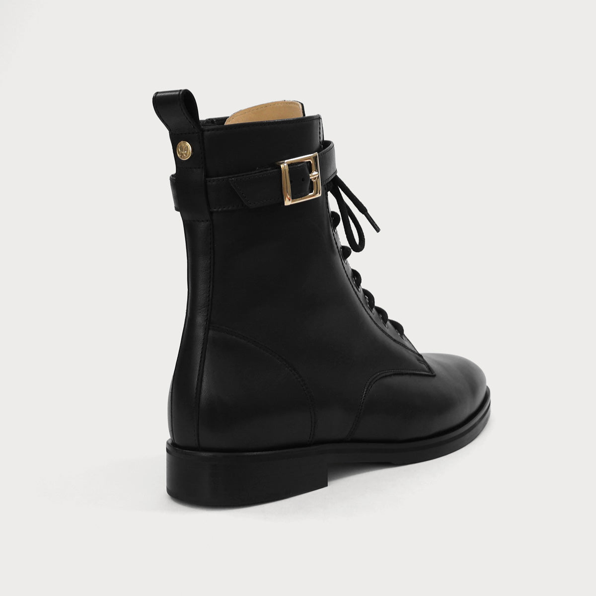 No. 02 lace-up boots