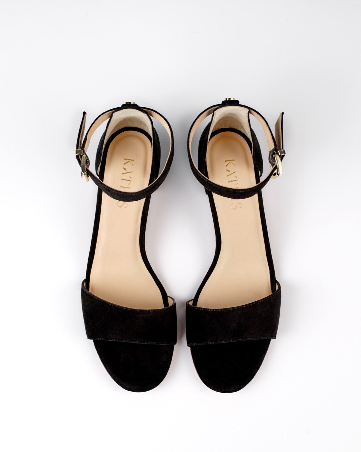 Vorderansicht der Sandalette No.03 in Schwarz